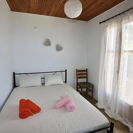 Ostria Ferienhaus Platia Ammos